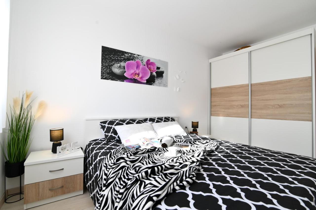 Rossy Apartamento Rijeka Exterior foto